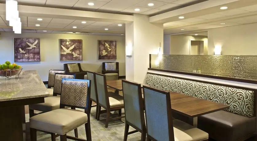 Hampton Inn Evansville 