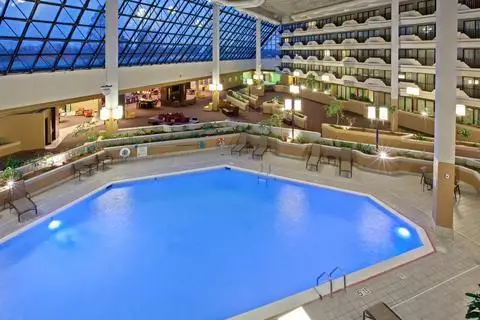 Holiday Inn Evansville Airport 