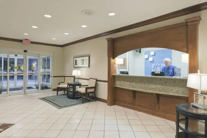 Holiday Inn Express Evansville - West