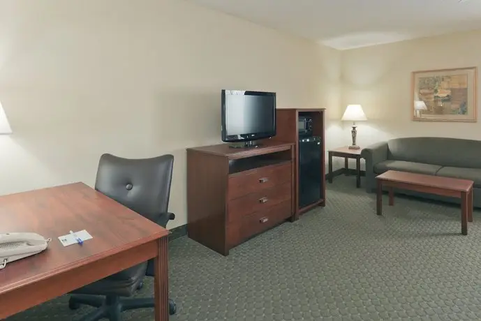 Holiday Inn Express Evansville - West 