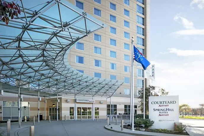 Courtyard Indianapolis Downtown 