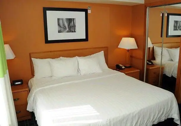 Fairfield Inn & Suites Elizabethtown