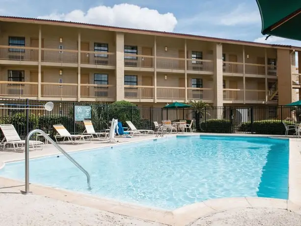 La Quinta Inn New Orleans Veterans / Metairie 