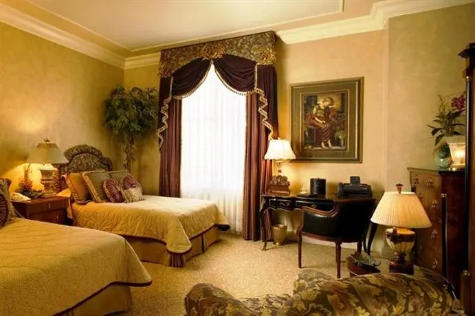 Le Pavillon Hotel New Orleans 