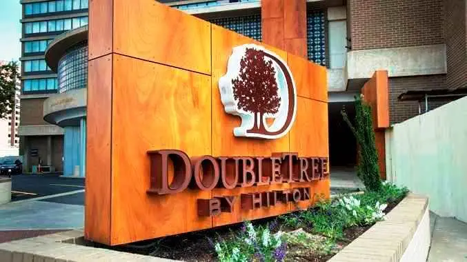 DoubleTree by Hilton Washington DC - Crystal City 