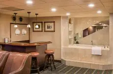 Pier 5 Hotel Baltimore Curio Collection by Hilton 