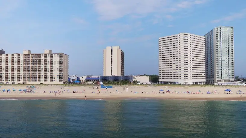 Clarion Resort Fontainebleau Hotel Oceanfront 