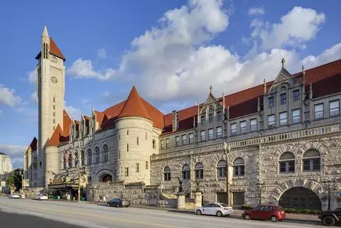 St Louis Union Station Hotel Curio Collection by Hilton