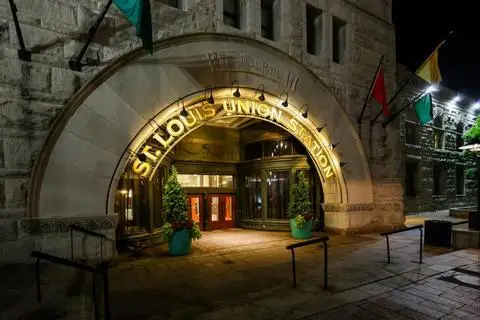 St Louis Union Station Hotel Curio Collection by Hilton