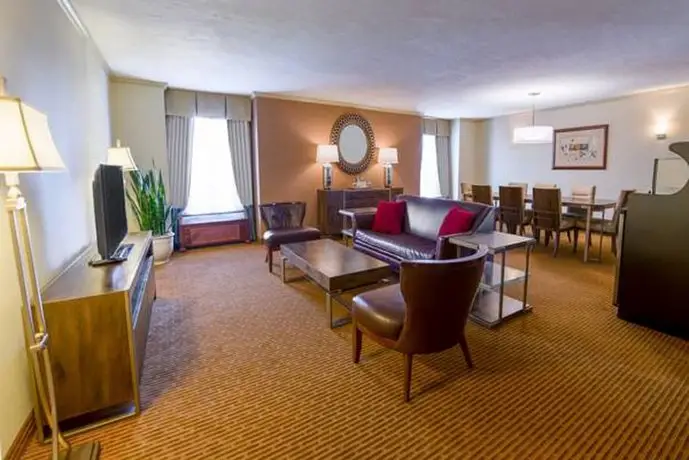 Doubletree by Hilton Philadelphia Airport 