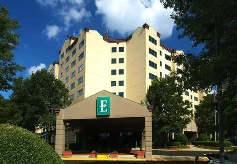 Embassy Suites Raleigh - Crabtree