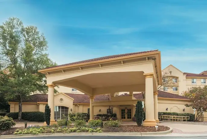 La Quinta Inn & Suites Raleigh Crabtree