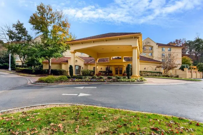 La Quinta Inn & Suites Raleigh Crabtree 