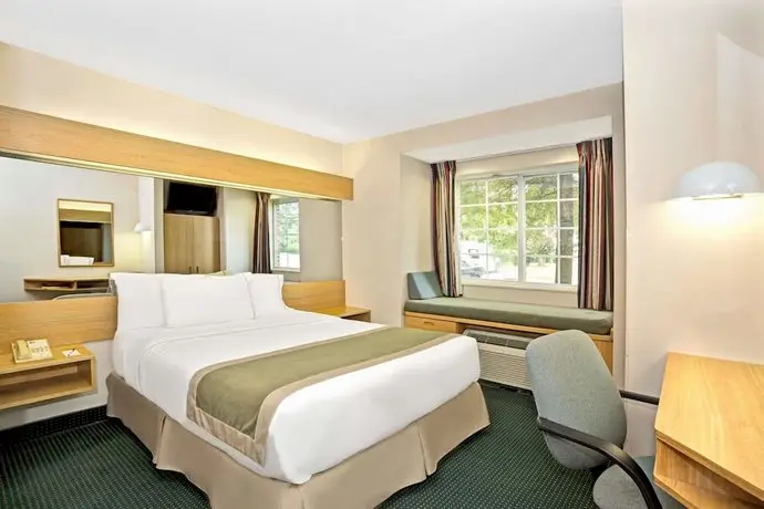 Microtel Inn by Wyndham Raleigh-Durham Airport 