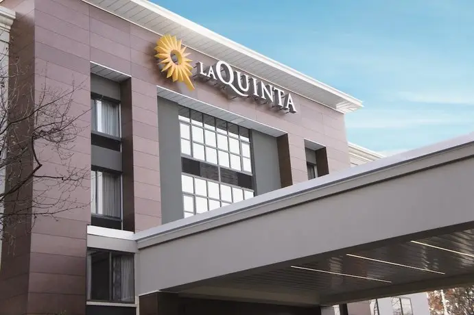 La Quinta Inn & Suites Raleigh Downtown North