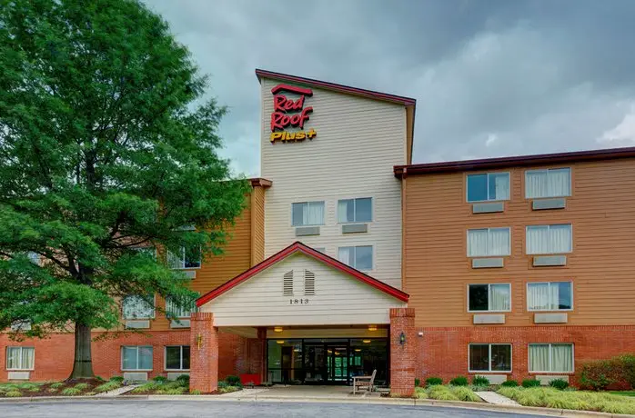 Red Roof Inn PLUS+ Raleigh NCSU Convention Center 