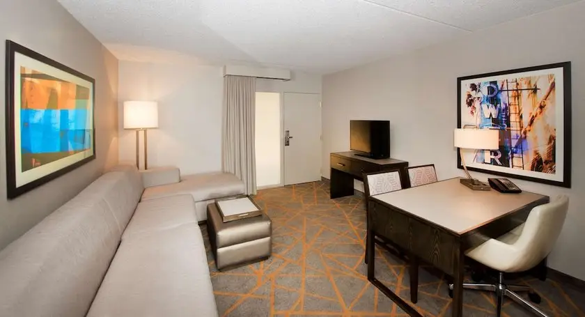 Embassy Suites by Hilton Cincinnati Northeast Blue Ash 