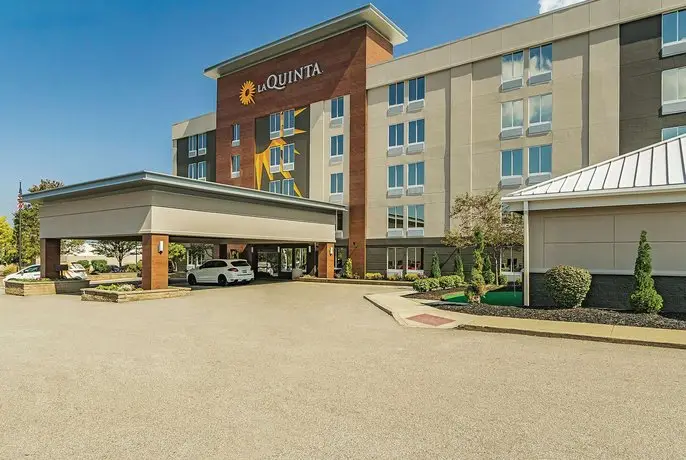 La Quinta Inn Cleveland Airport West