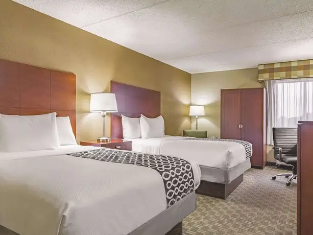 La Quinta Inn Cleveland Airport West 