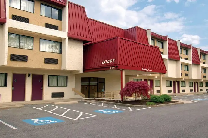 Red Roof Inn Cleveland Airport - Middleburg Heights