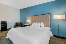 Clarion Inn & Suites Chambersburg 