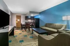 Clarion Inn & Suites Chambersburg 