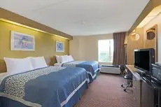 Days Inn by Wyndham Pittsburgh Airport 