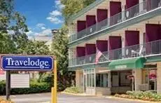 Travelodge by Wyndham Chambersburg 