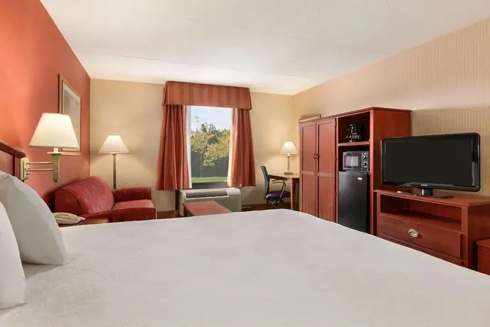 Hampton Inn by Hilton Harrisburg West 