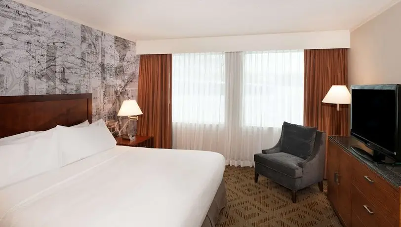 Doubletree Suites by Hilton Hotel Philadelphia West 