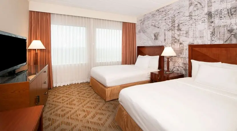 Doubletree Suites by Hilton Hotel Philadelphia West 