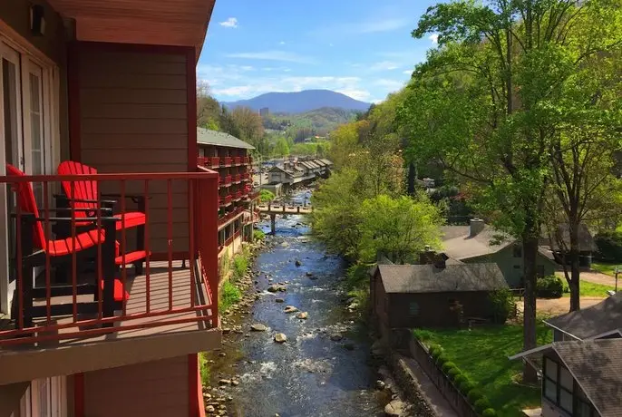 Baymont by Wyndham Gatlinburg On The River