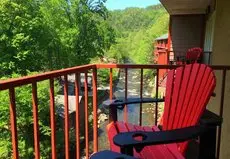 Baymont by Wyndham Gatlinburg On The River 