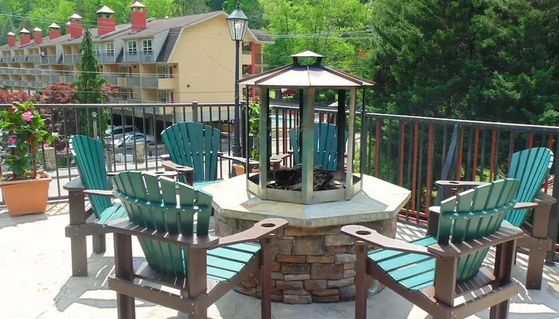 Baymont by Wyndham Gatlinburg On The River 