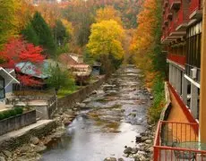 Baymont by Wyndham Gatlinburg On The River 