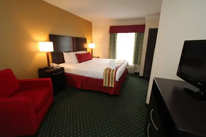 Black Bear Inn & Suites 