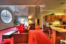 Black Bear Inn & Suites 