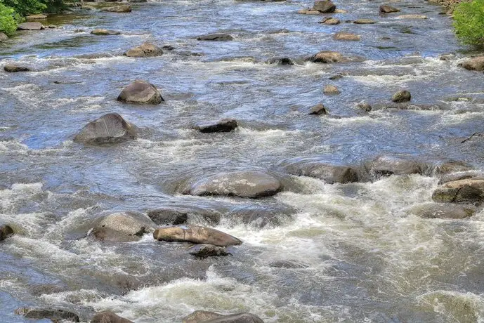 Gatlinburg River Inn 