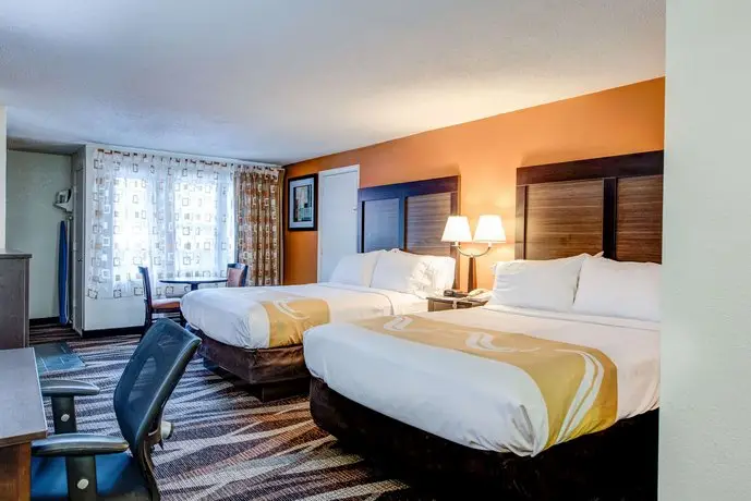 Quality Inn Creekside - Downtown Gatlinburg 