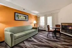 Quality Inn Creekside - Downtown Gatlinburg 