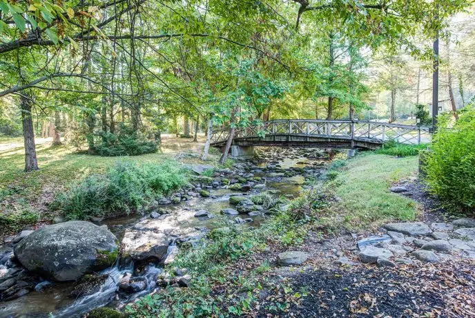 Quality Inn Creekside - Downtown Gatlinburg 