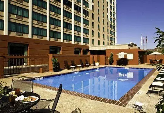 Crowne Plaza Memphis Downtown