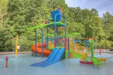 Country Cascades Waterpark Resort 