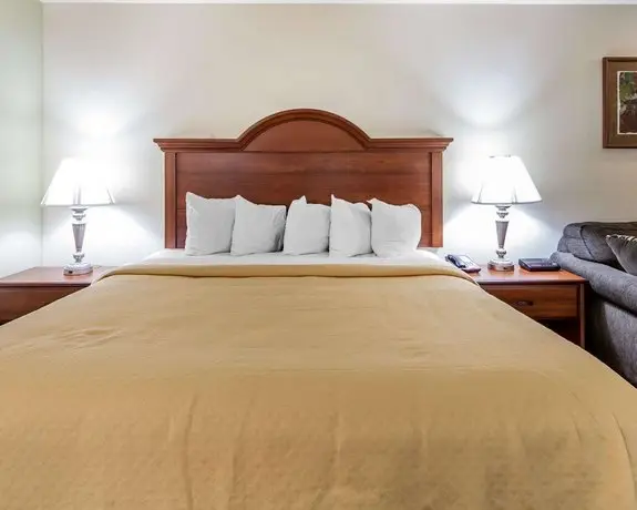 Quality Inn & Suites at Dollywood Lane 