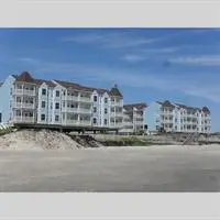 Seascape Deluxe Beach Condos by A B Sea Rentals 