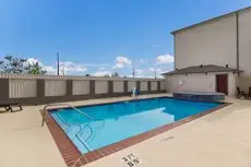 Travelodge by Wyndham Galveston 