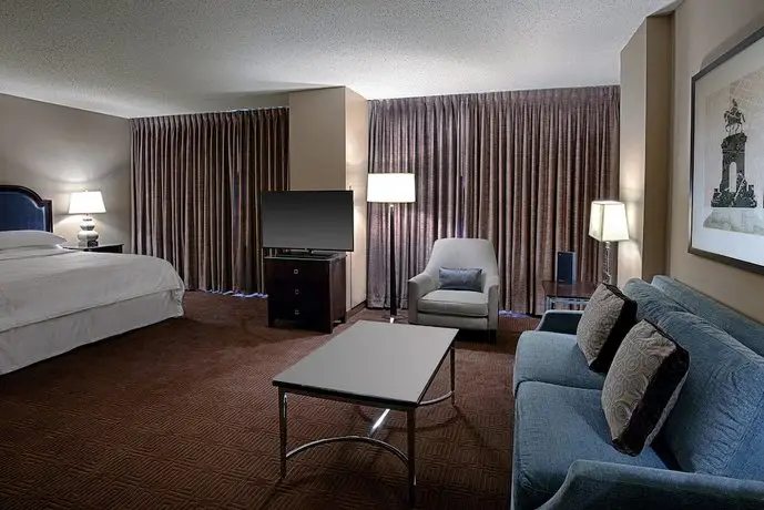 Sheraton Suites Houston Near the Galleria 