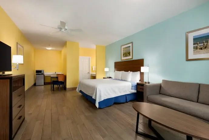 Days Inn by Wyndham Port Aransas TX 