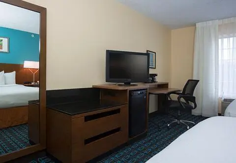 Fairfield Inn and Suites by Marriott Houston The Woodlands 