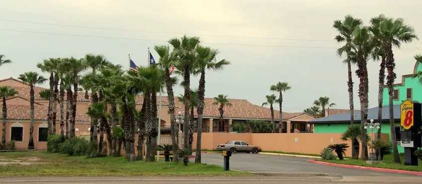 Super 8 by Wyndham South Padre Island 